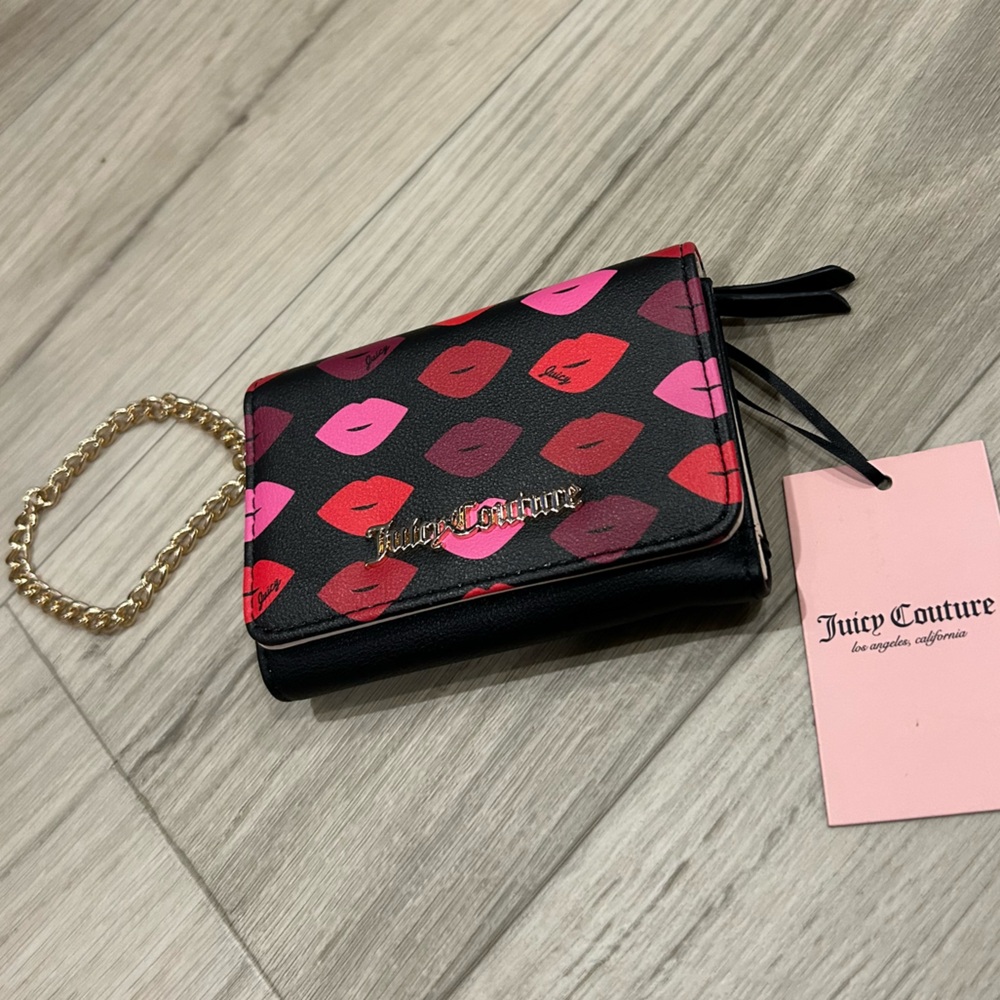 NWT Juicy Couture Lips Wristlet Wallet